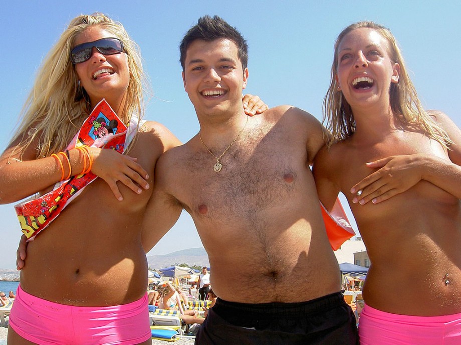 Beach amateurs - young girls no.03