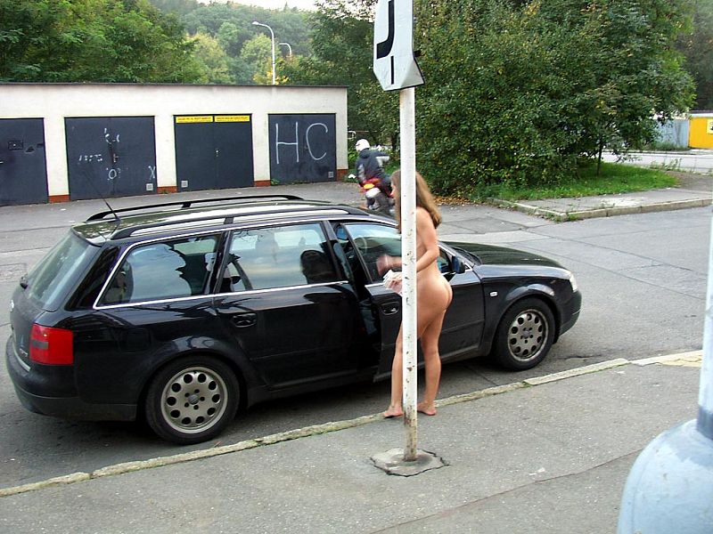 Naked girl at public 02
