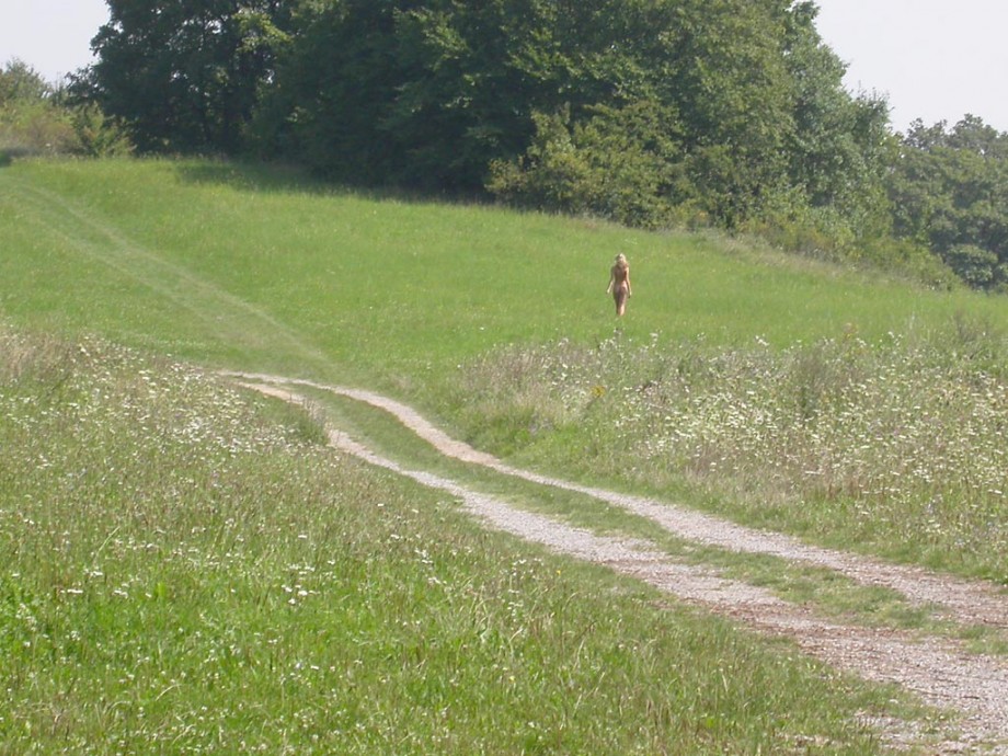 Naked girl at public 03