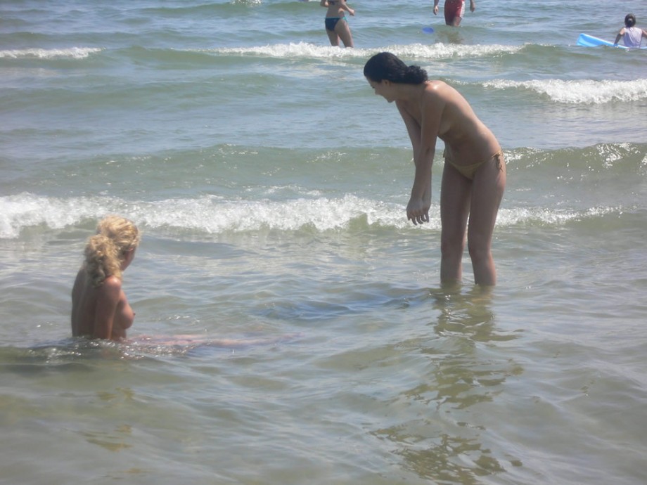 Adorable lena at italian beach