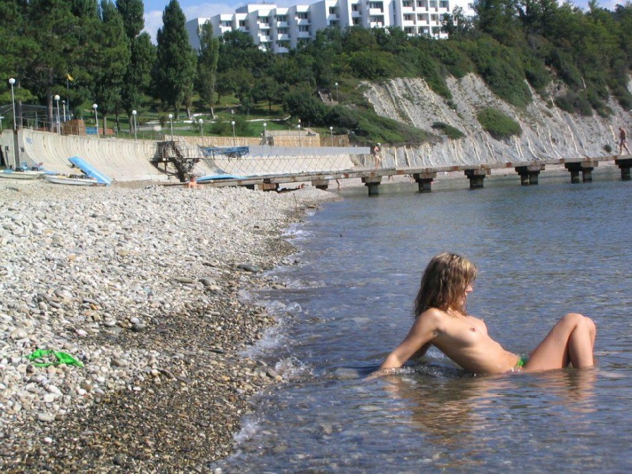 Beatifull girls on nudist beach-73362