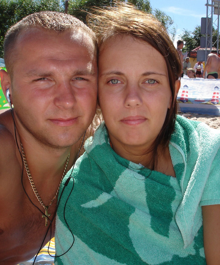 \\polish couple - holiday pics / kobieta na plazi