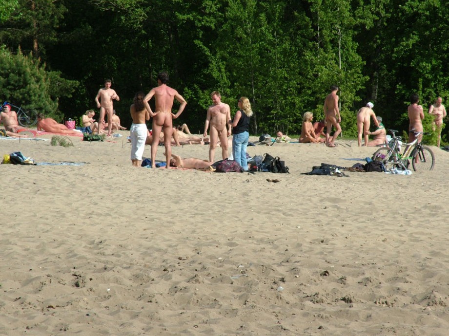 The naked beach 261 -68165
