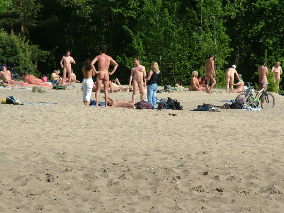 The naked beach 261 -68165