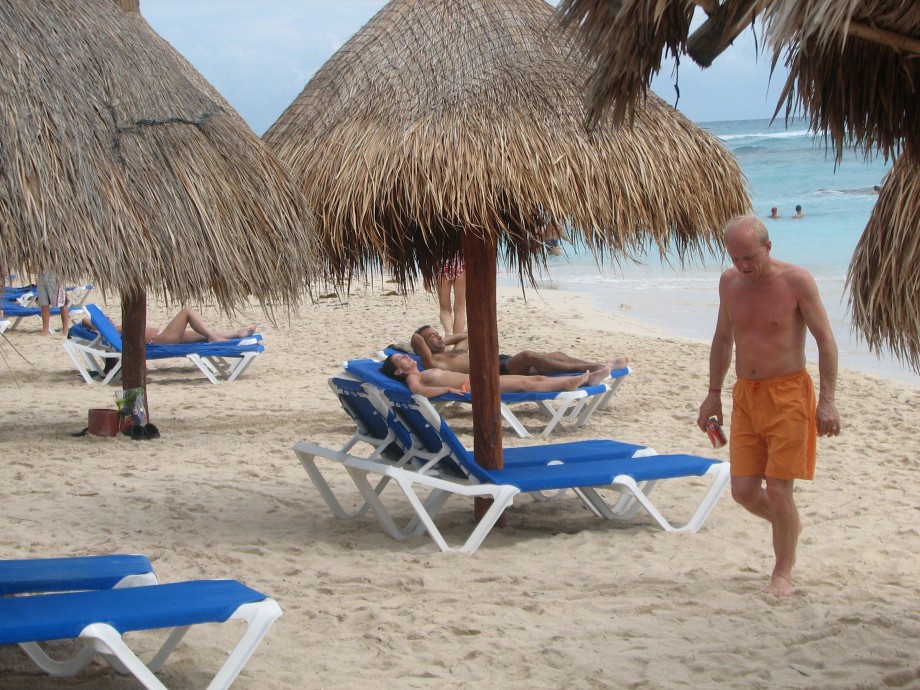 Nudist beach  297-42389