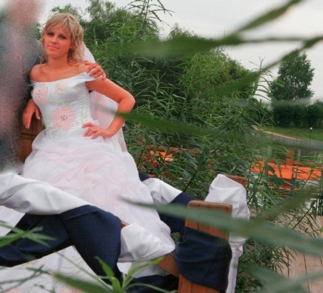 Set - blonde naked bride after wedding 