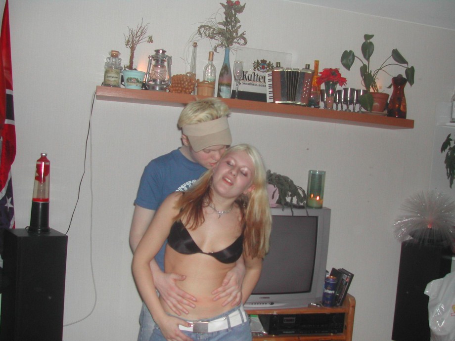 Set - teen house party 