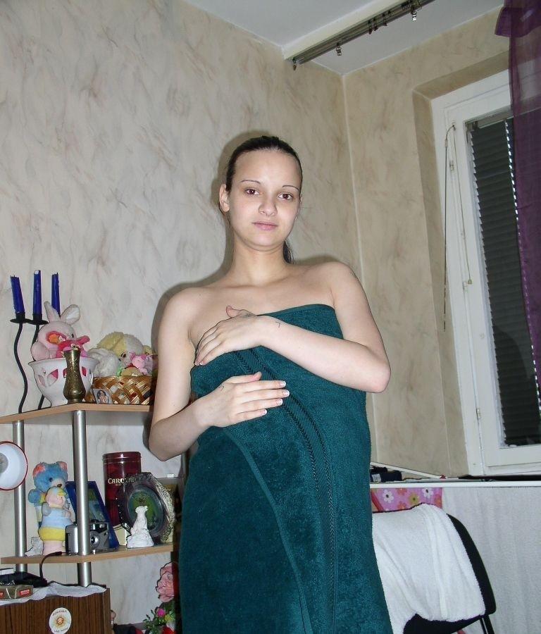 Young amateur pregnant girl