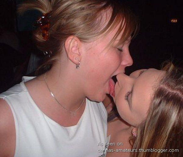 Kissing girlfriendss 02 