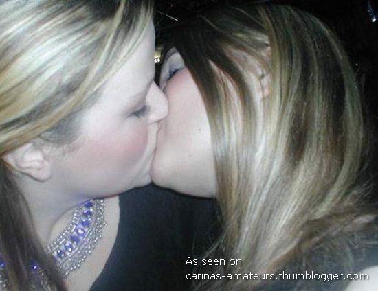 Kissing girlfriendss 01