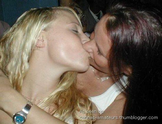 Kissing girlfriendss 01