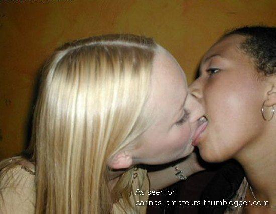 Kissing girlfriendss 01