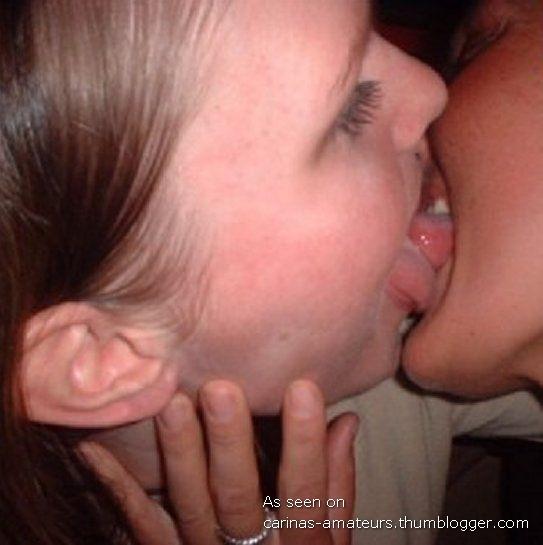 Kissing girlfriendss 01