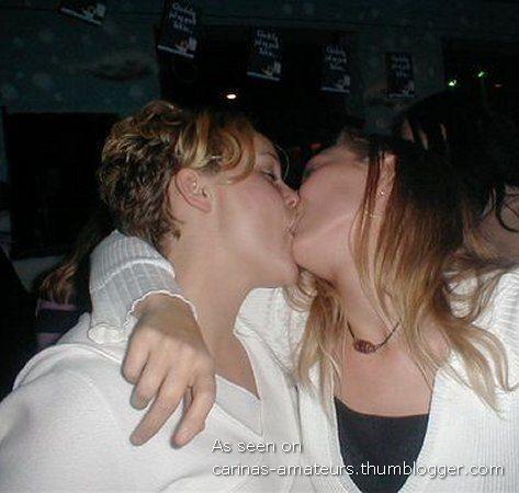 Kissing girlfriendss 01