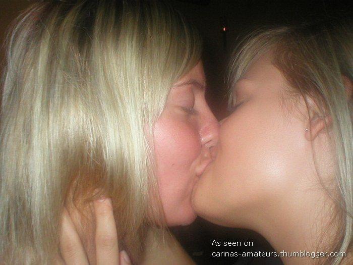 Kissing girlfriendss 01