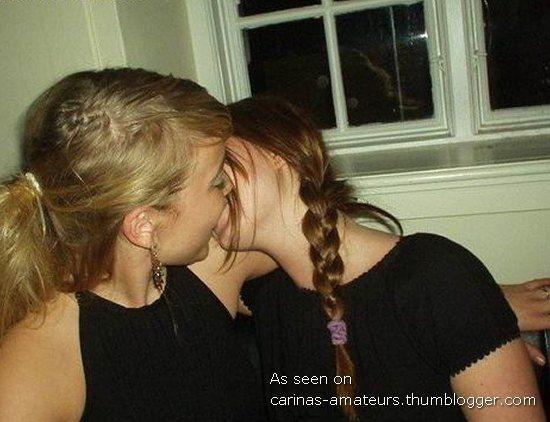 Kissing girlfriendss 01