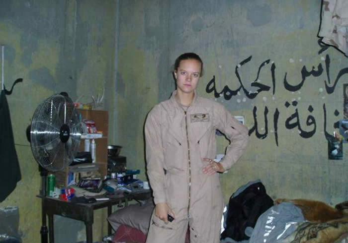 Amateur army girl in iraq