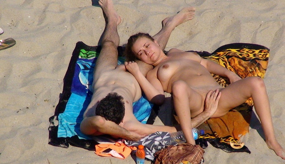 Nudist couples want sex