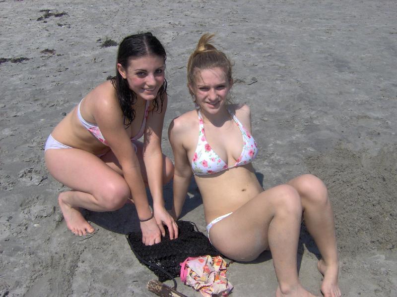 Teens in bikinis #15