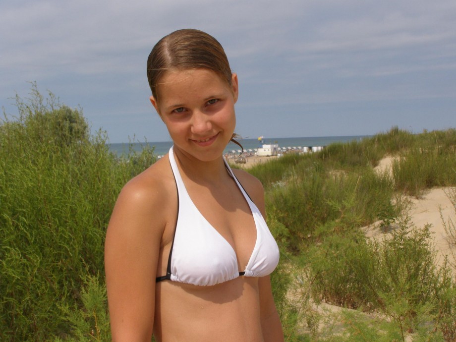 Teens in bikinis #13