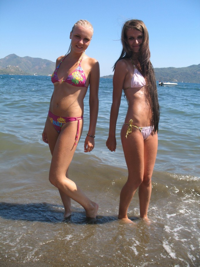 Teens in bikinis #9
