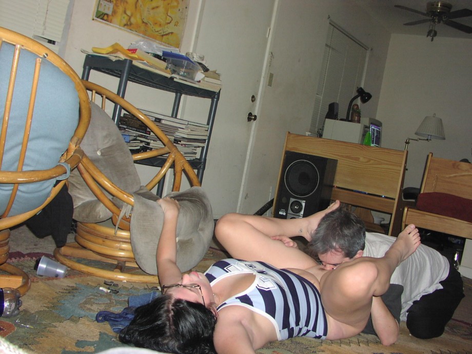 Drunk teen party, too much alcohol leads to... 