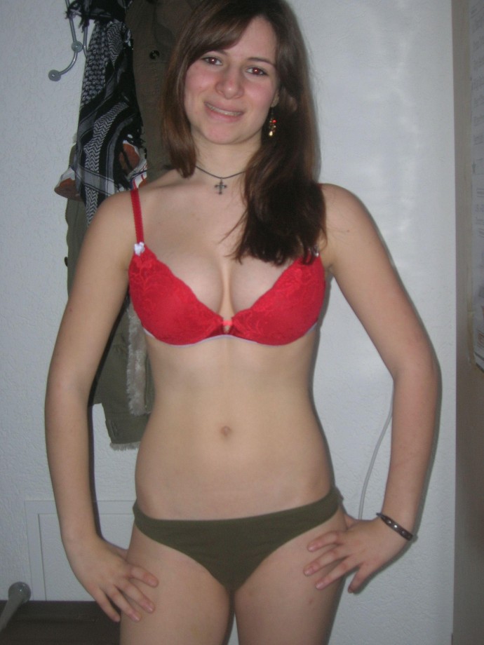 Brunette teen german - set