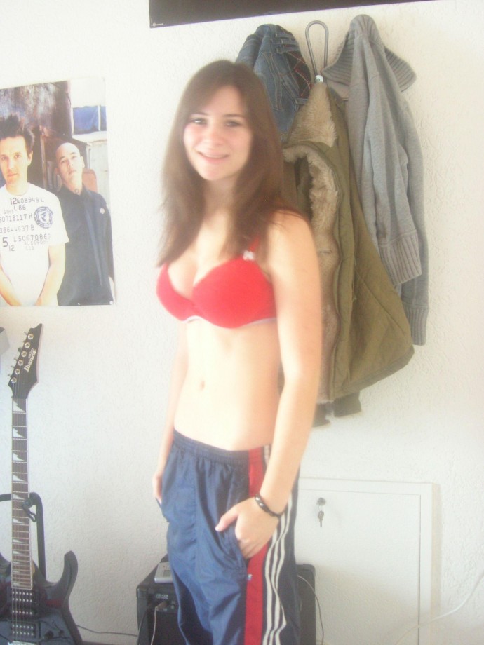 Brunette teen german - set