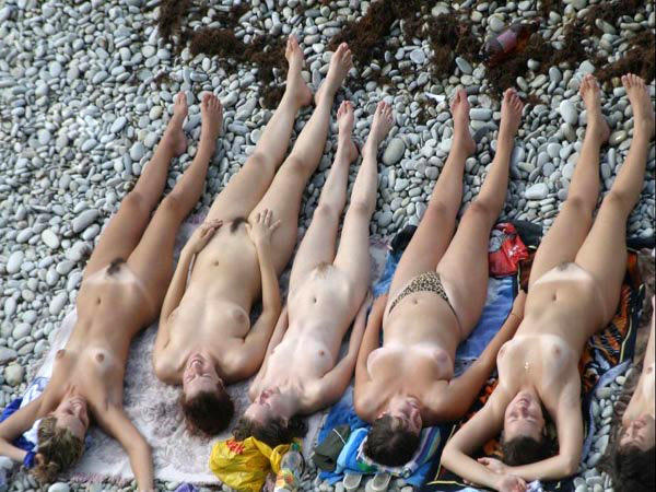 Nudists! nudists! nudists! 