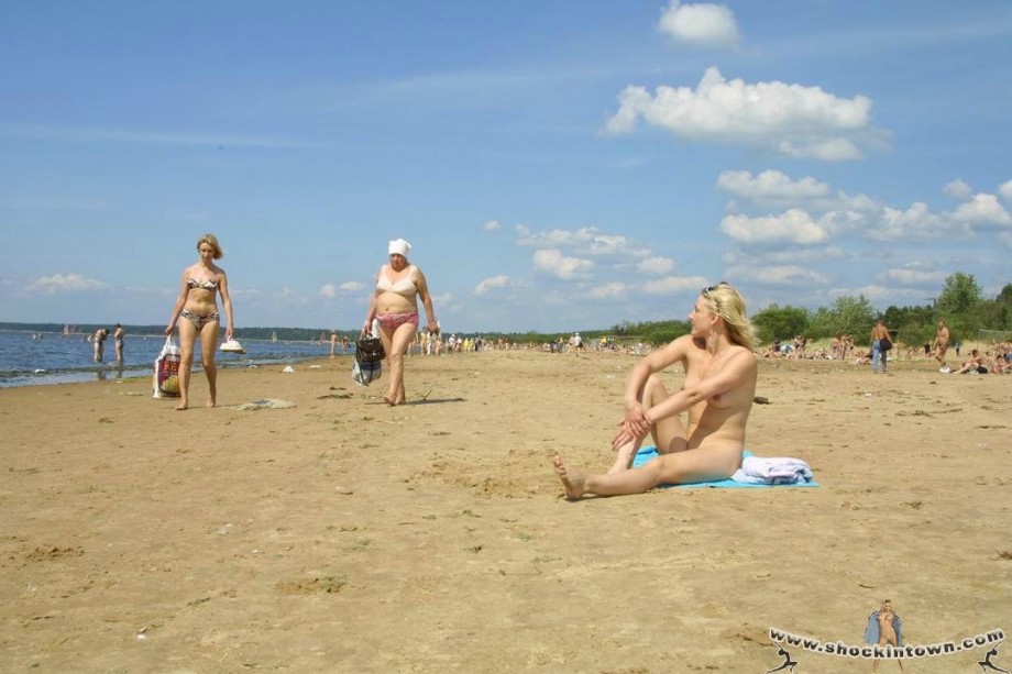 Beach (nudist) 036 