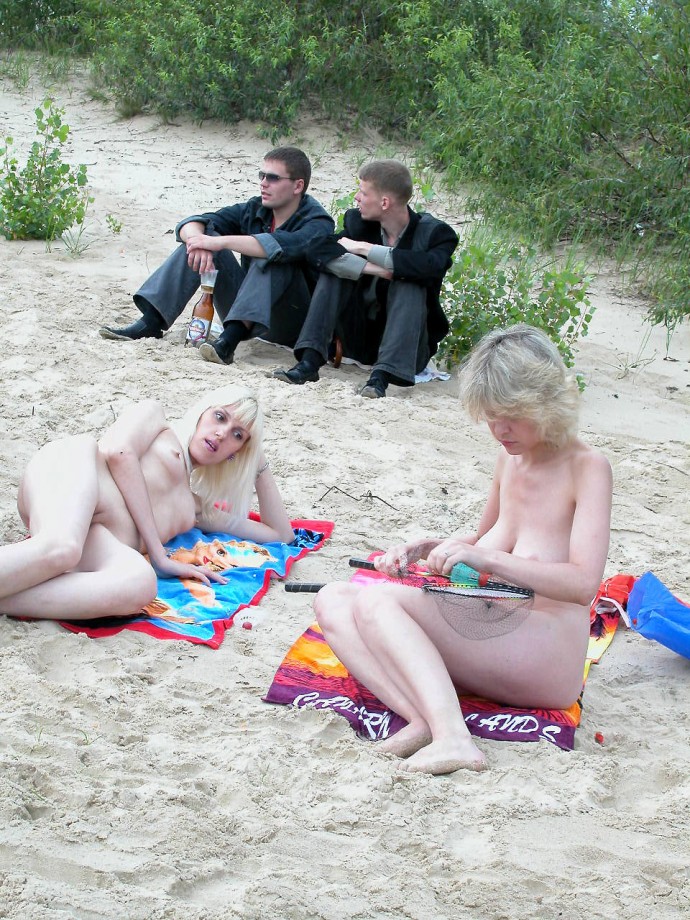 Beach (nudist) 19 