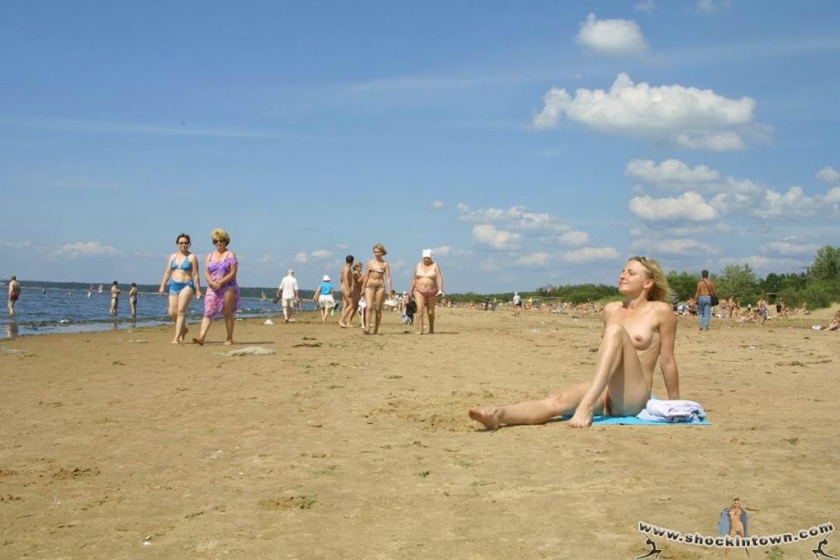 Beach (nudist) 036 