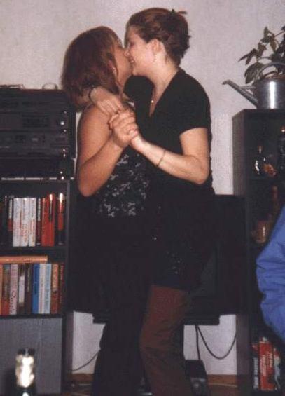 Kissing a girl 2 