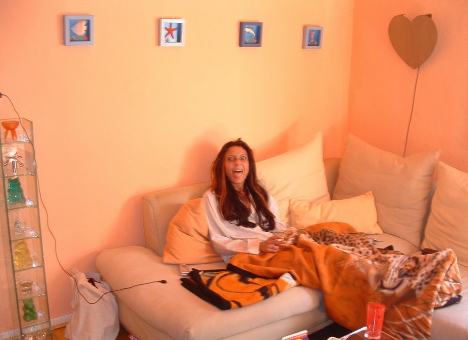 Young italian girl giving oral / holiday pics