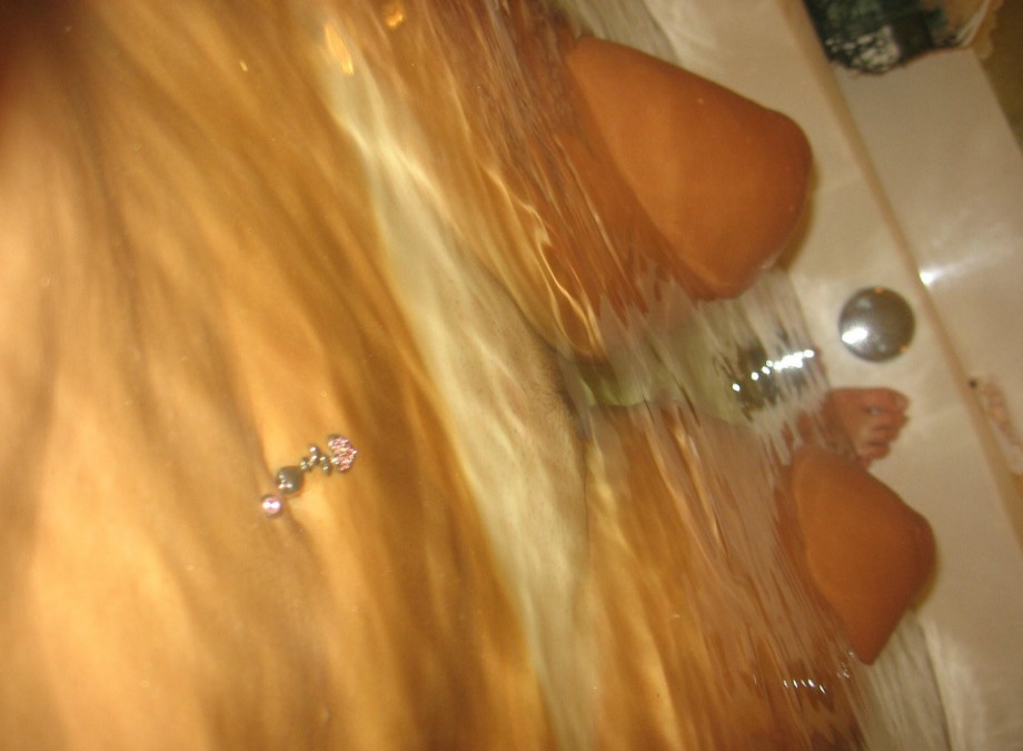 Amateur blond girl with big boobs / self pics