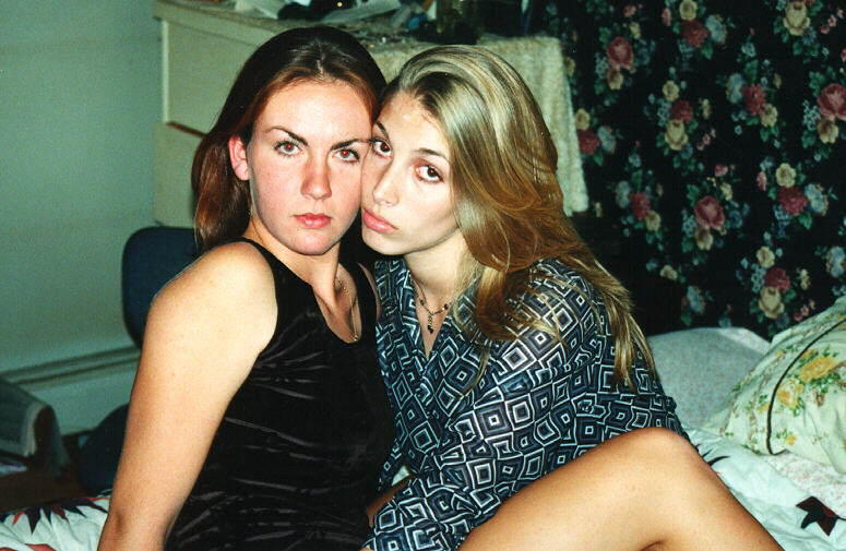 Retro archive : teens, lesbos; party 