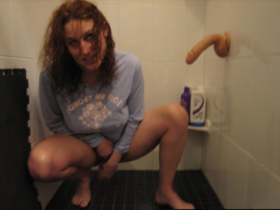 Young amateur girl masturbation with dildo