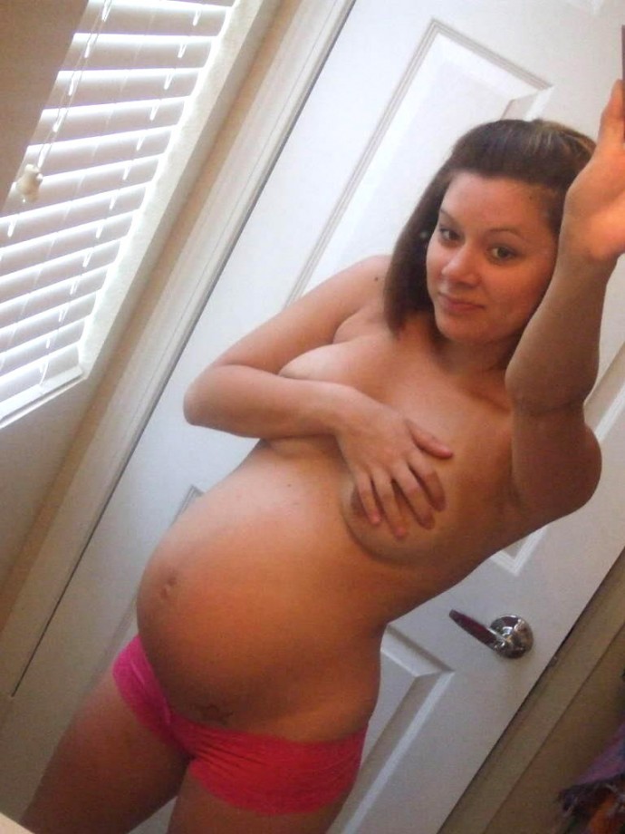 Young amateurs pregnant girl 03