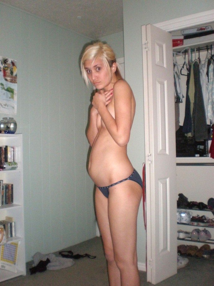 Young amateurs pregnant girl 03