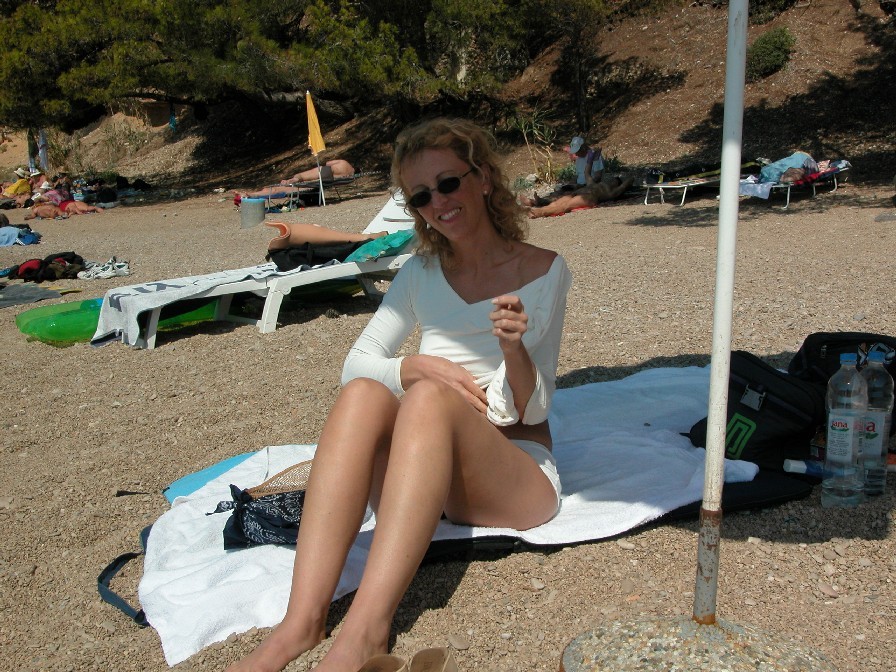 Sandra and her photos from holiday on nudebeach 