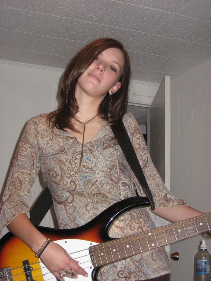 Amateur rockgirl and her hardcore pics