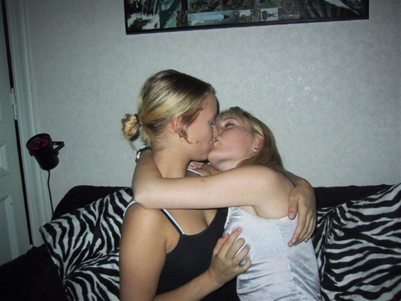 Amateur set - 2 lesbian girls with 1 boy - nice