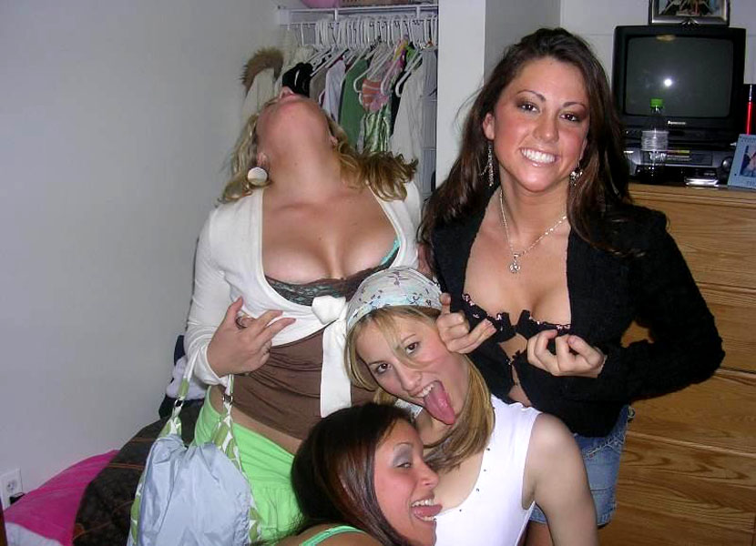 Young girls at party- drunk teenagers - amateurs pics 10