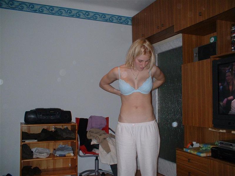 Blond amateur girl naked at home