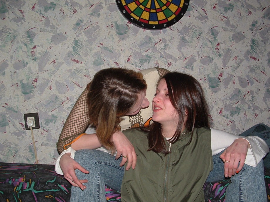 Beatifull lesbian couple 