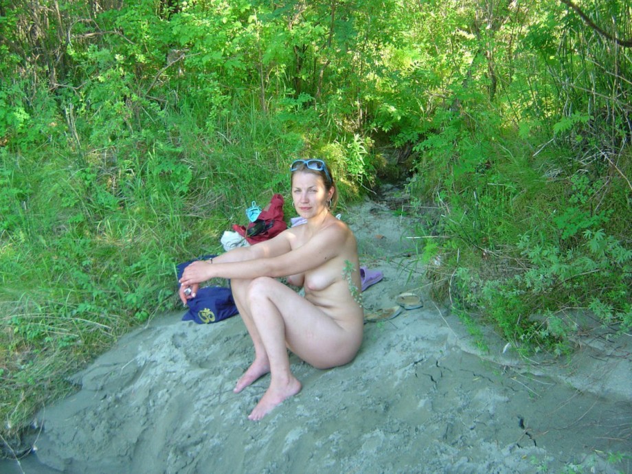 Nudists summer near the rivers, lake, etc.. no.01 