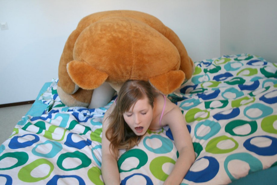 Blowjob and sex with her teddy bear , lol 