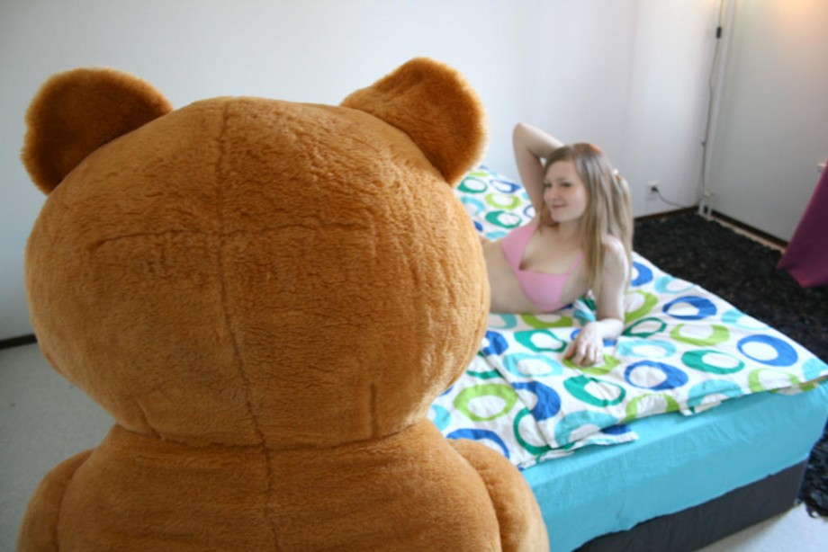 Blowjob and sex with her teddy bear , lol 