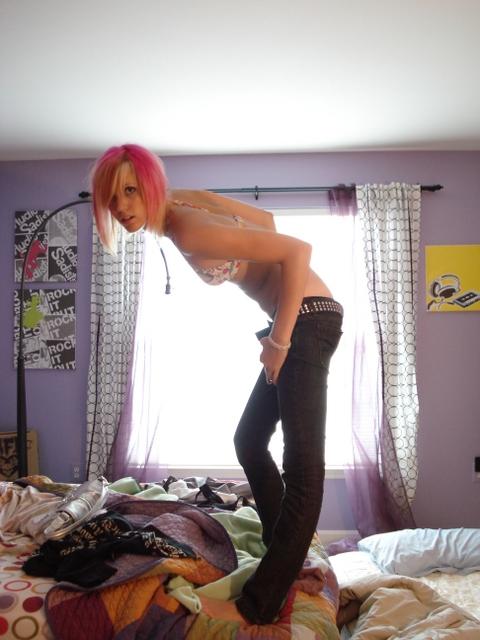 Naked emo girl