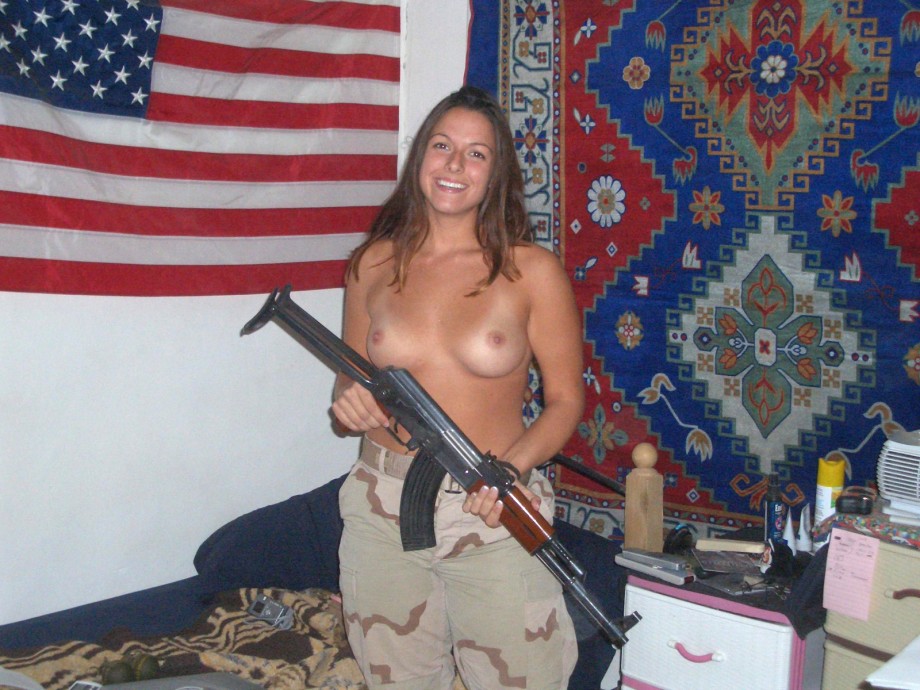 Army girls  and hers naked private pics